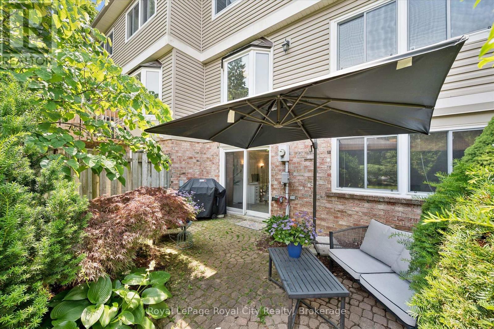 












149 - 295 WATER STREET

,
Guelph (Dovercliffe Park/Old University),




Ontario
N1G2X5

