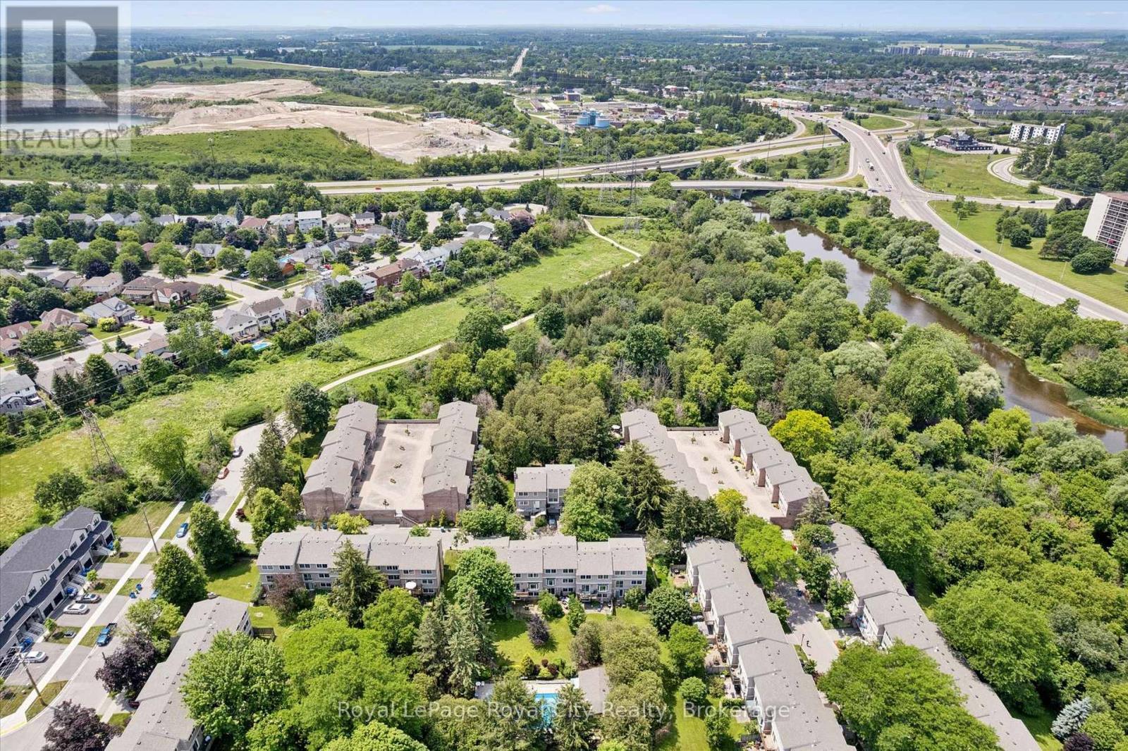 












149 - 295 WATER STREET

,
Guelph (Dovercliffe Park/Old University),




Ontario
N1G2X5

