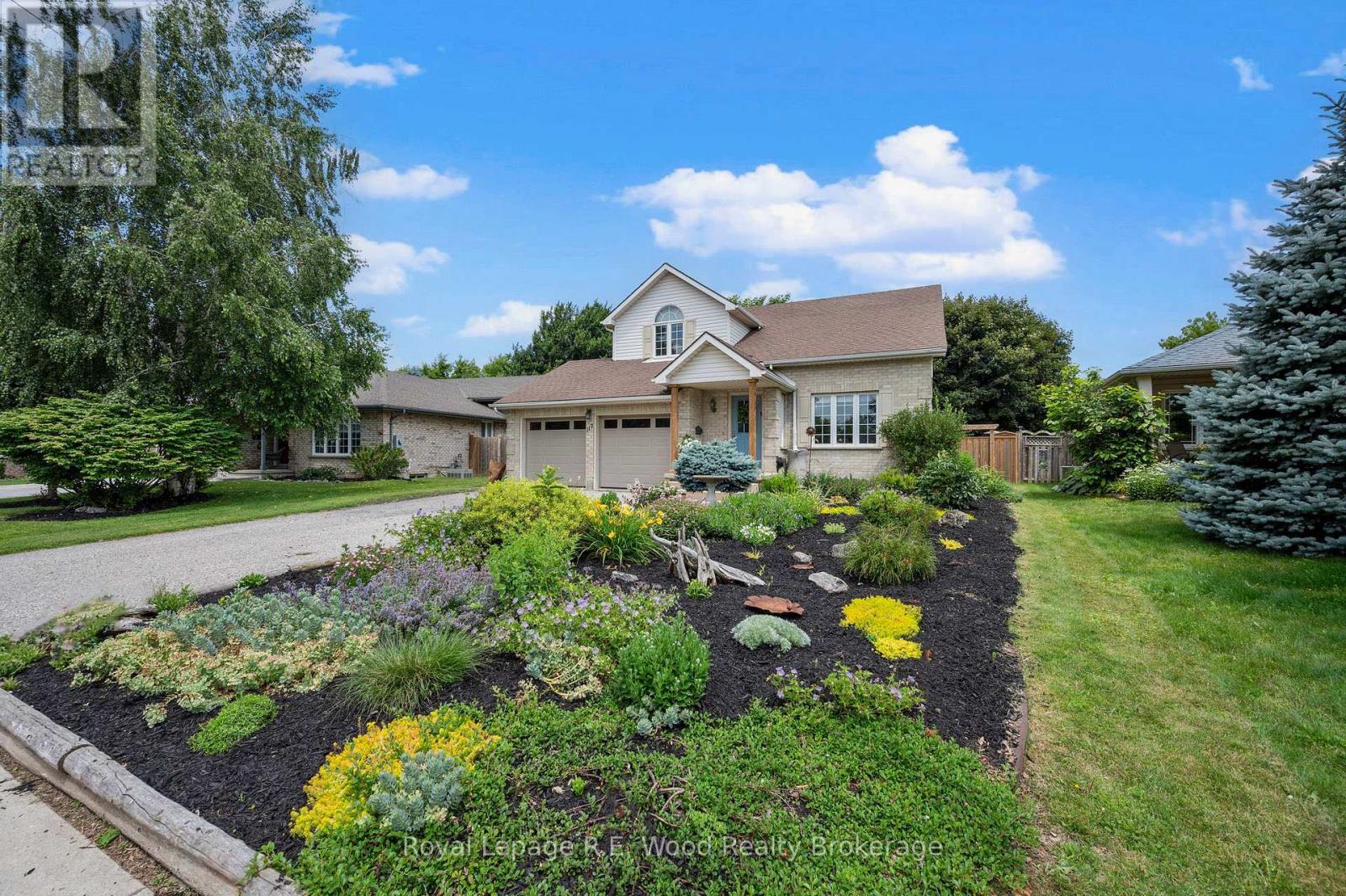 












117 ALLEN STREET

,
Tillsonburg,




Ontario
N4G5J9

