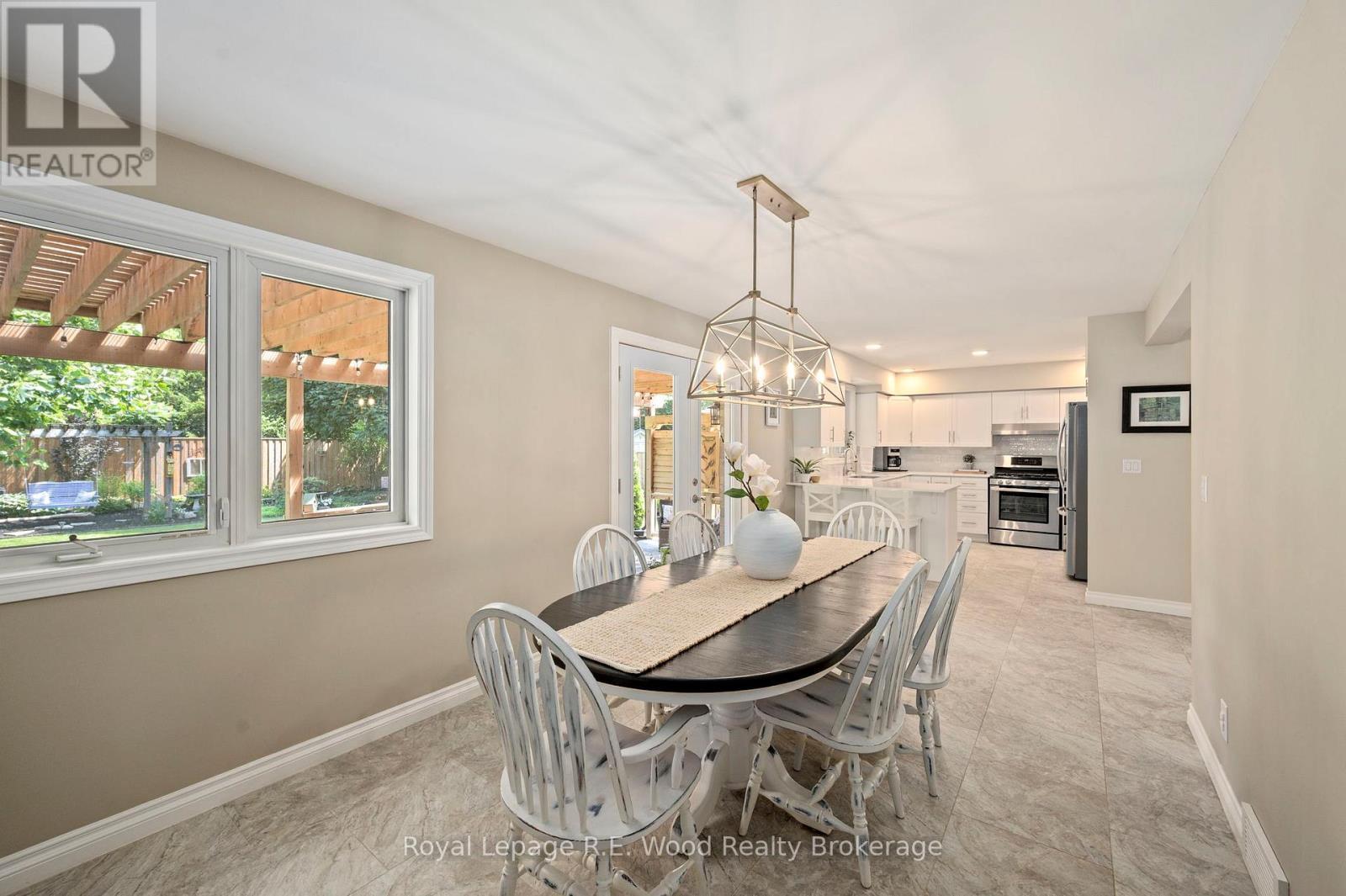 












117 ALLEN STREET

,
Tillsonburg,




Ontario
N4G5J9


