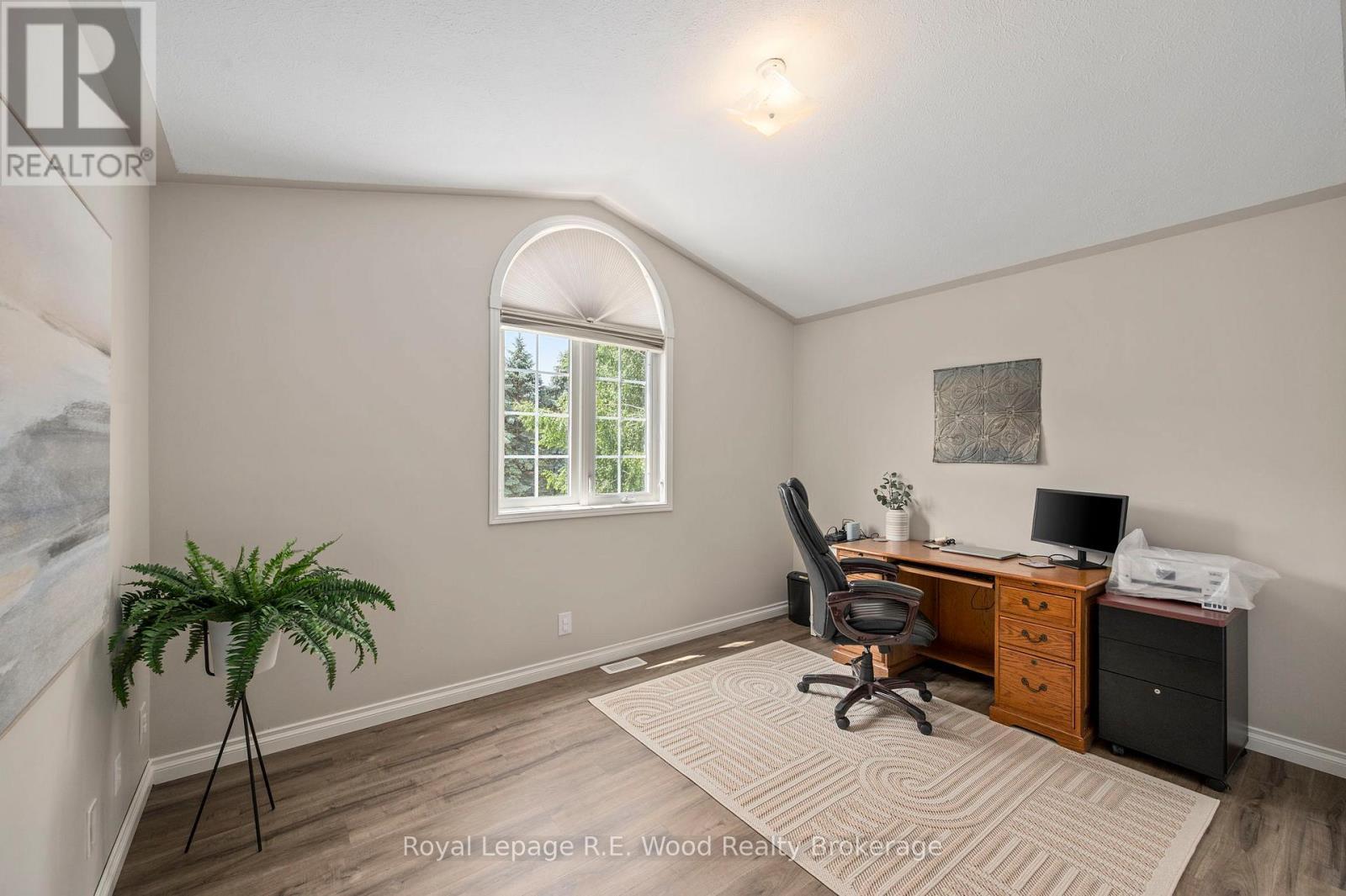 












117 ALLEN STREET

,
Tillsonburg,




Ontario
N4G5J9

