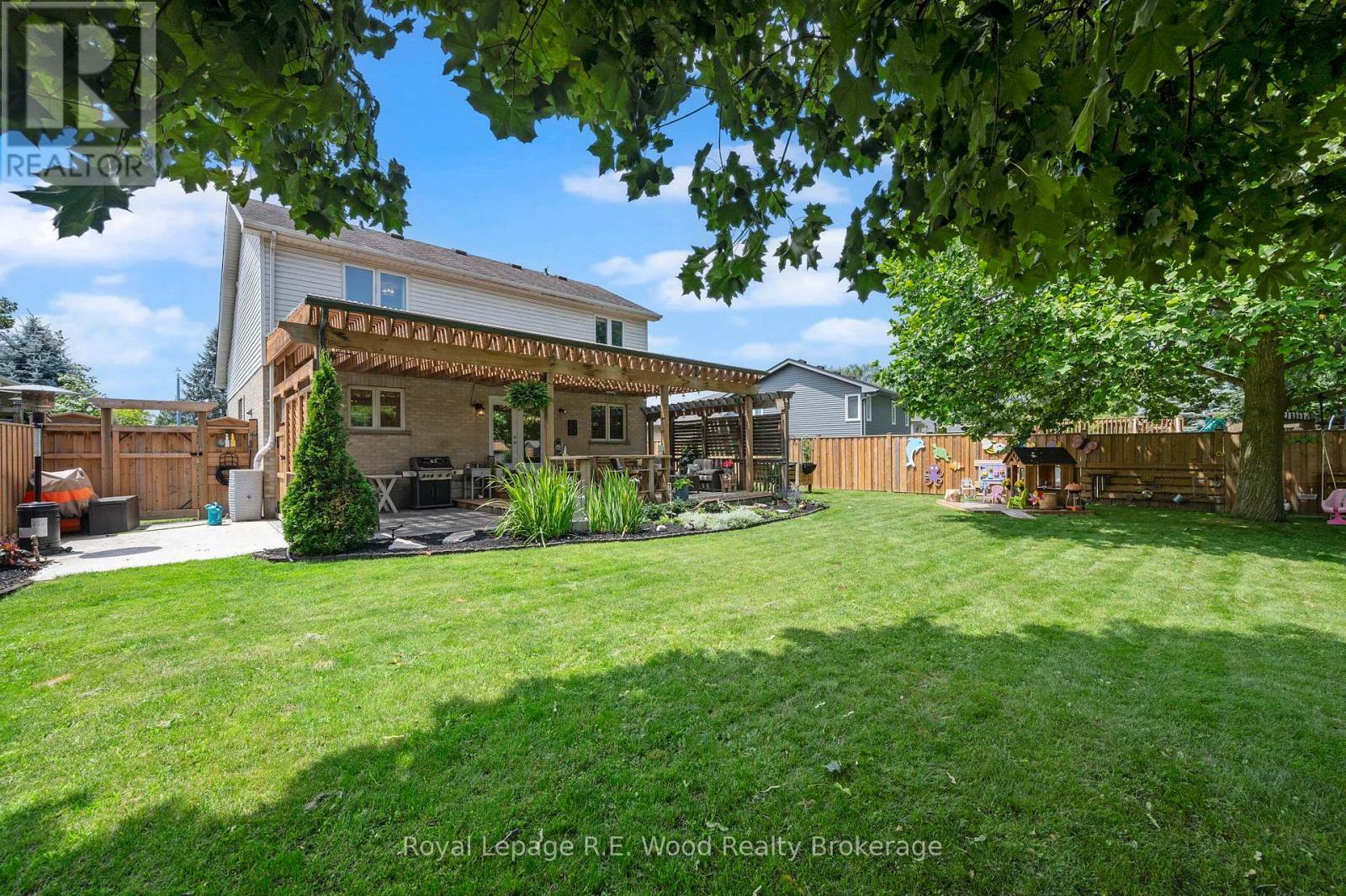 












117 ALLEN STREET

,
Tillsonburg,




Ontario
N4G5J9

