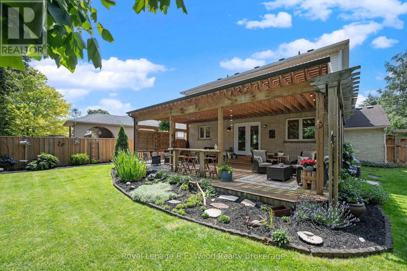 












117 ALLEN STREET

,
Tillsonburg,




Ontario
N4G5J9

