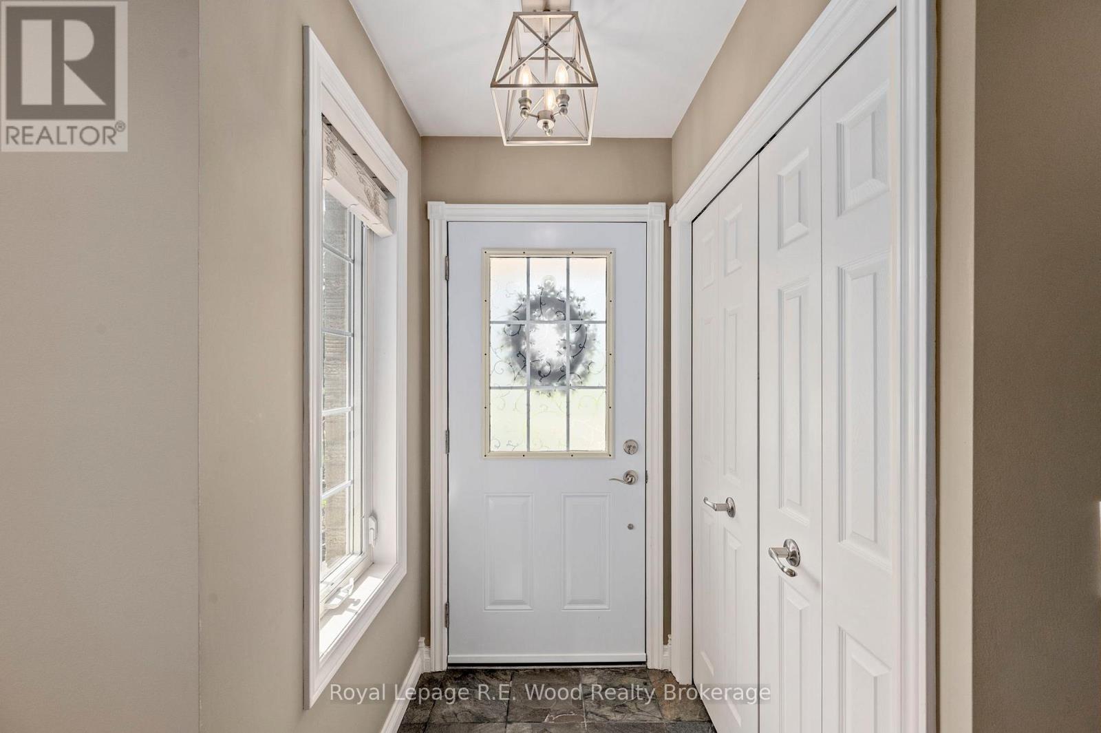 












117 ALLEN STREET

,
Tillsonburg,




Ontario
N4G5J9

