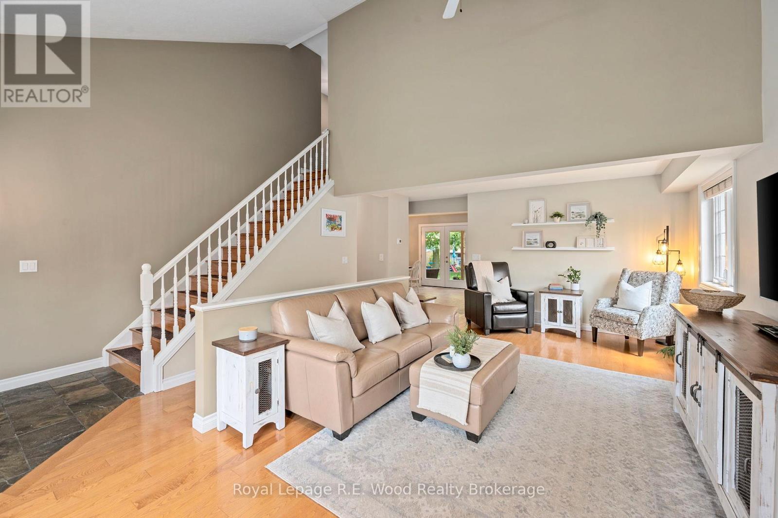 












117 ALLEN STREET

,
Tillsonburg,




Ontario
N4G5J9

