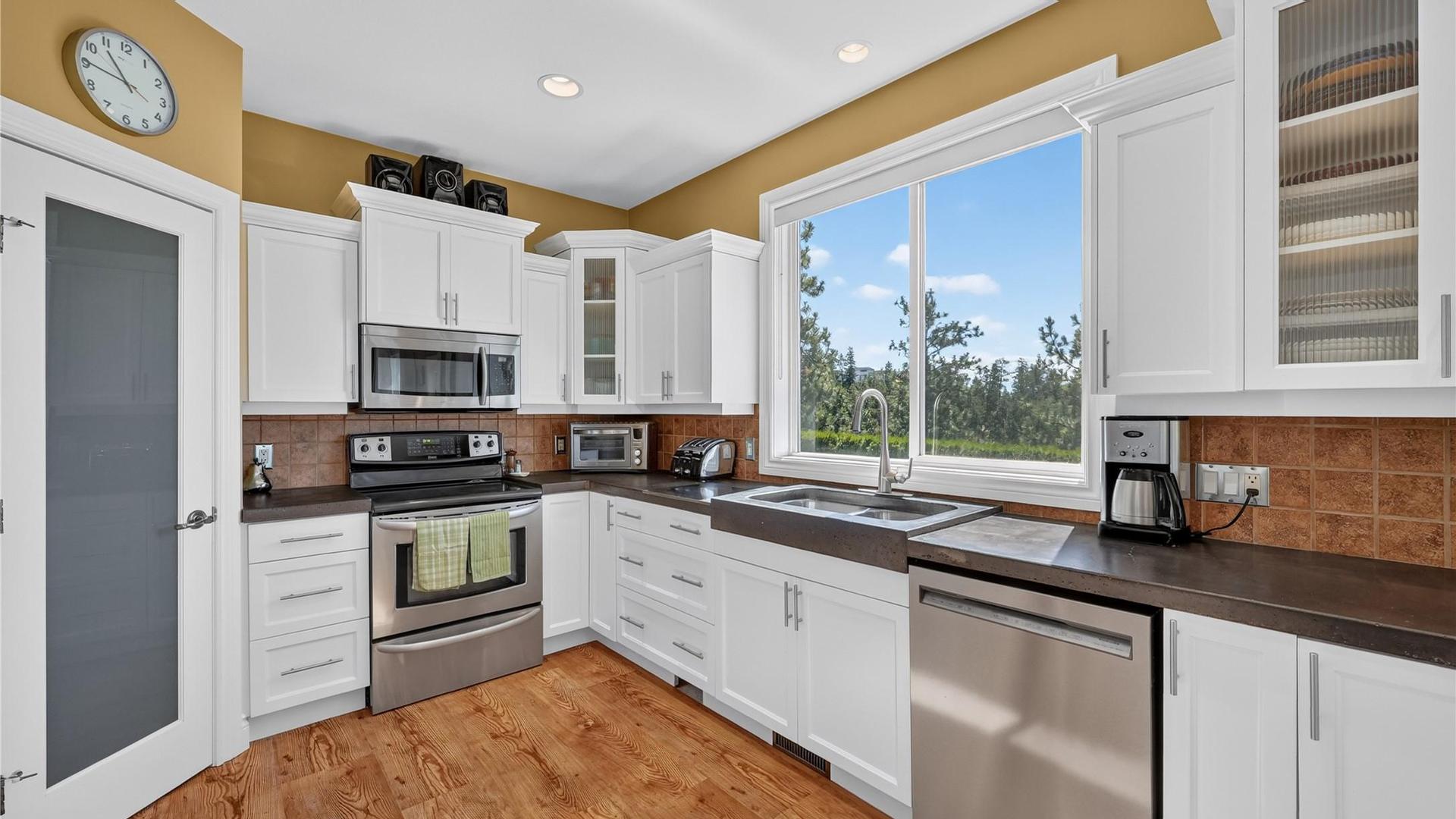 









1124


Peak Point

Drive,
West Kelowna,




BC
V1Z 4A9

