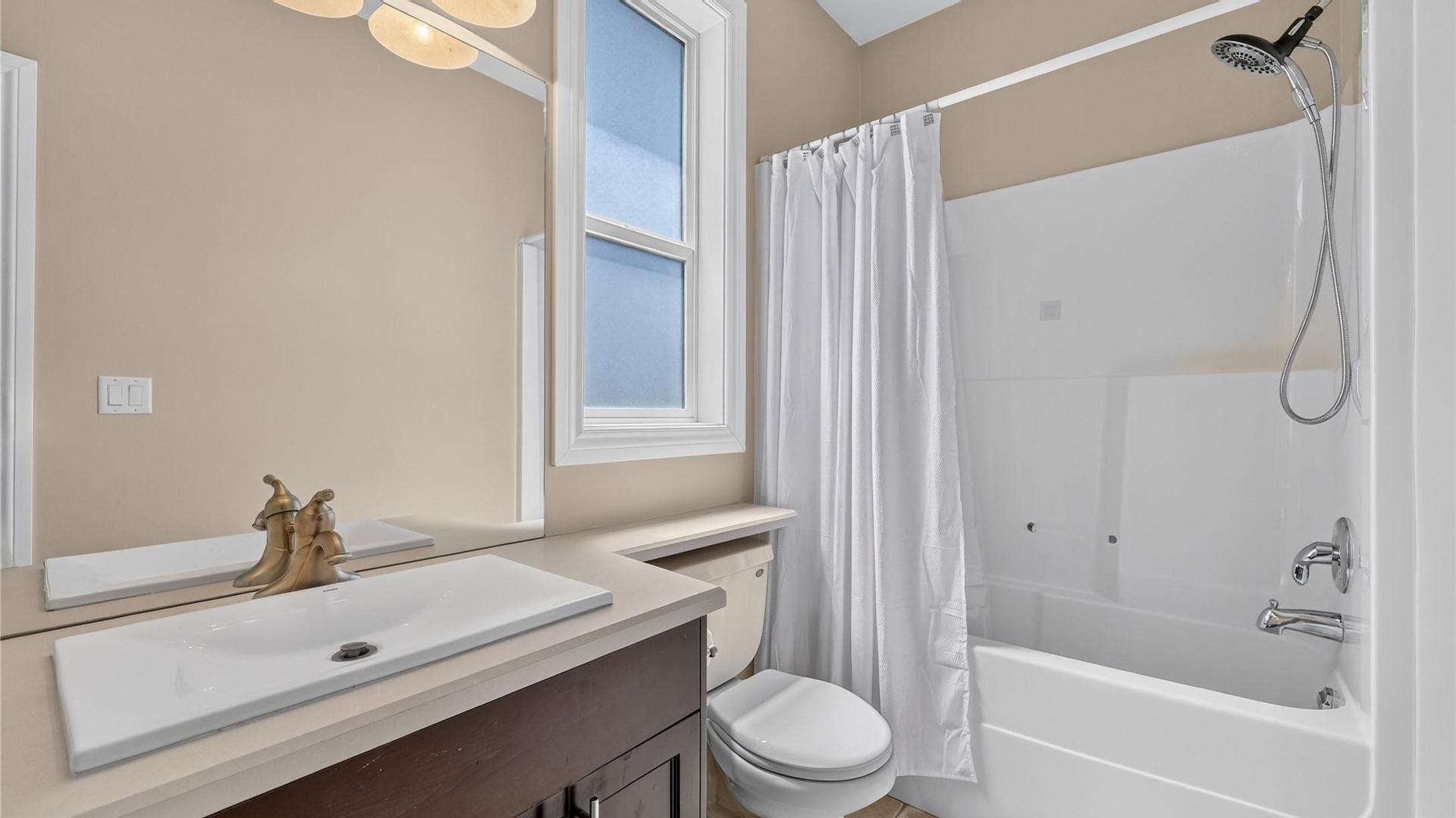 









1124


Peak Point

Drive,
West Kelowna,




BC
V1Z 4A9

