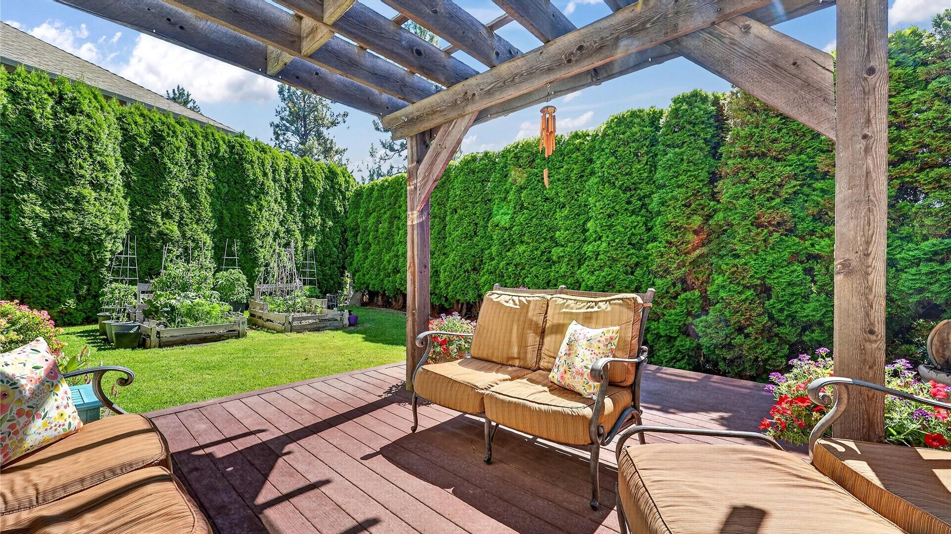 









1124


Peak Point

Drive,
West Kelowna,




BC
V1Z 4A9

