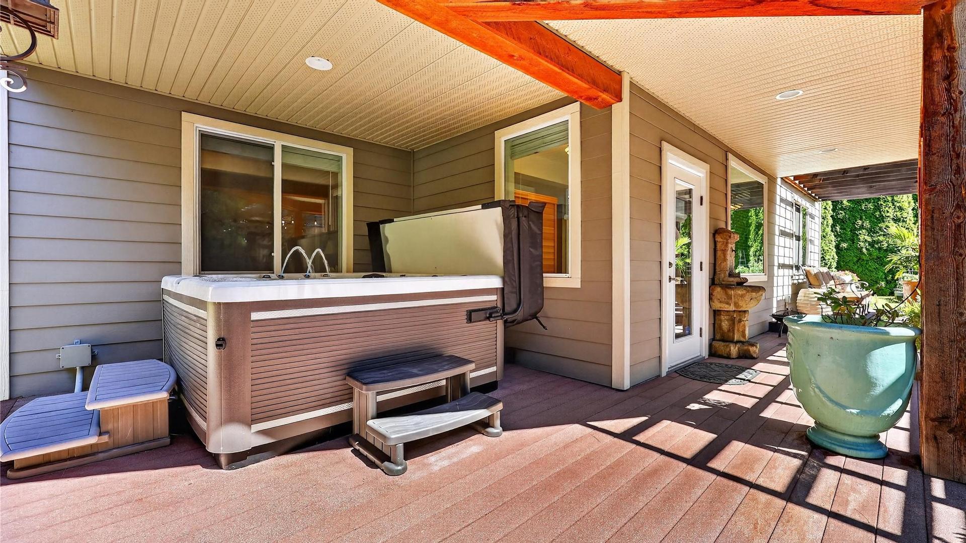 









1124


Peak Point

Drive,
West Kelowna,




BC
V1Z 4A9

