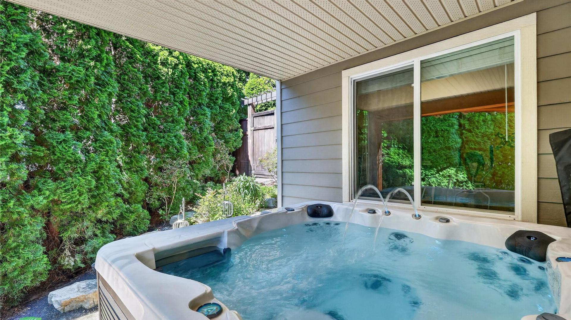 









1124


Peak Point

Drive,
West Kelowna,




BC
V1Z 4A9

