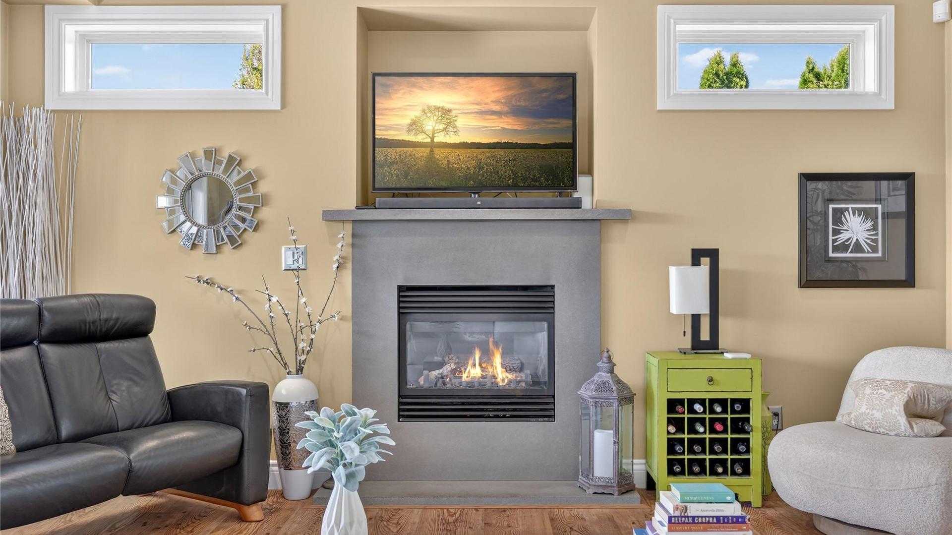 









1124


Peak Point

Drive,
West Kelowna,




BC
V1Z 4A9

