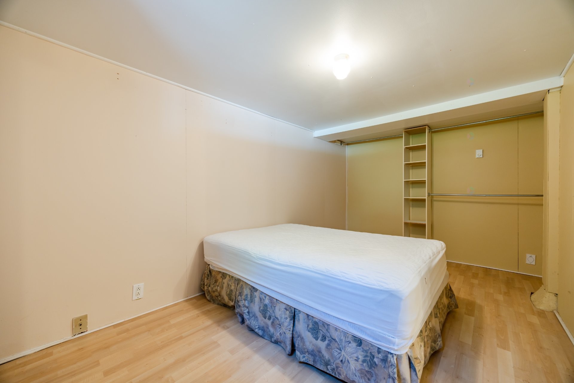 









415


Av. Thorncrest

,
Dorval,




QC
H9S2X9


