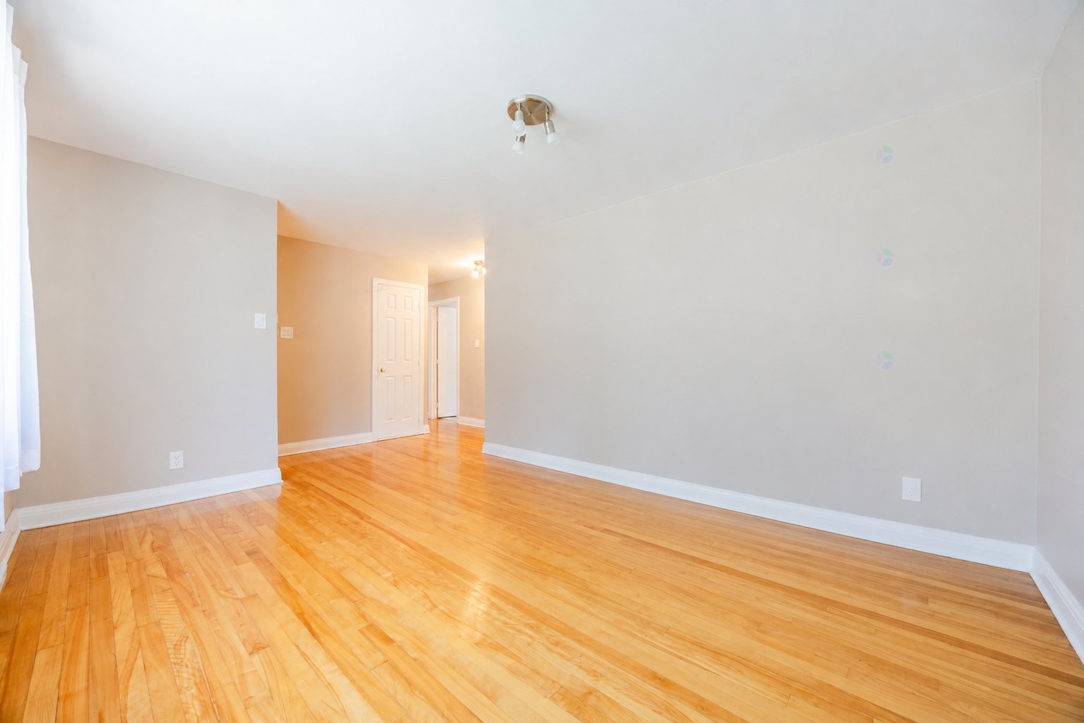 









415


Av. Thorncrest

,
Dorval,




QC
H9S2X9

