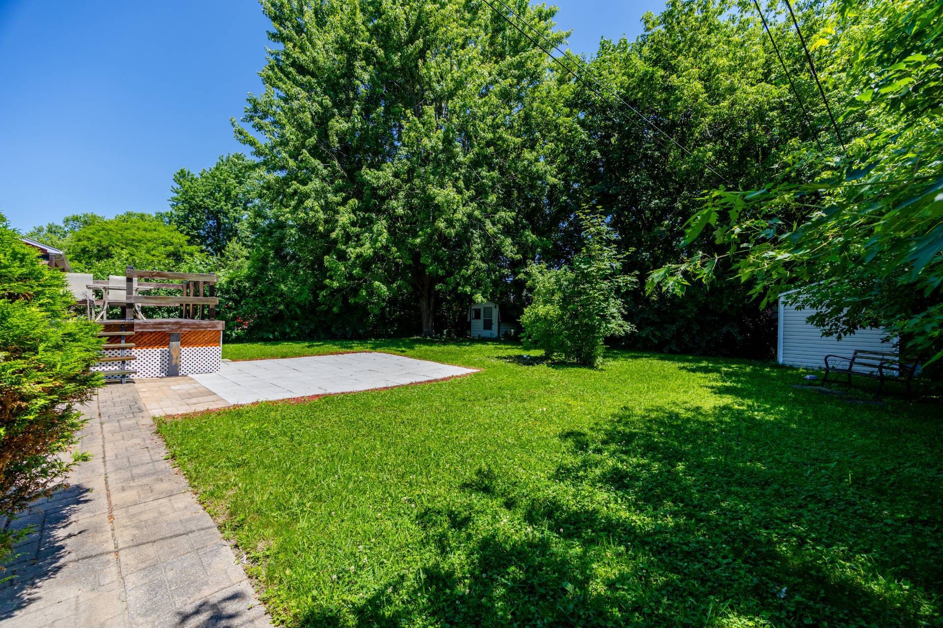 









415


Av. Thorncrest

,
Dorval,




QC
H9S2X9

