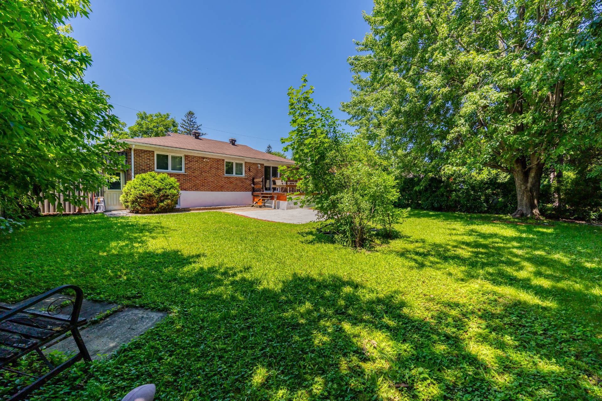 









415


Av. Thorncrest

,
Dorval,




QC
H9S2X9

