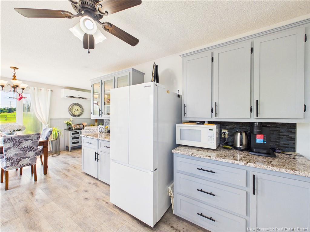 









252


Ammon

RD,
Ammon,




NB
E1G 3N8

