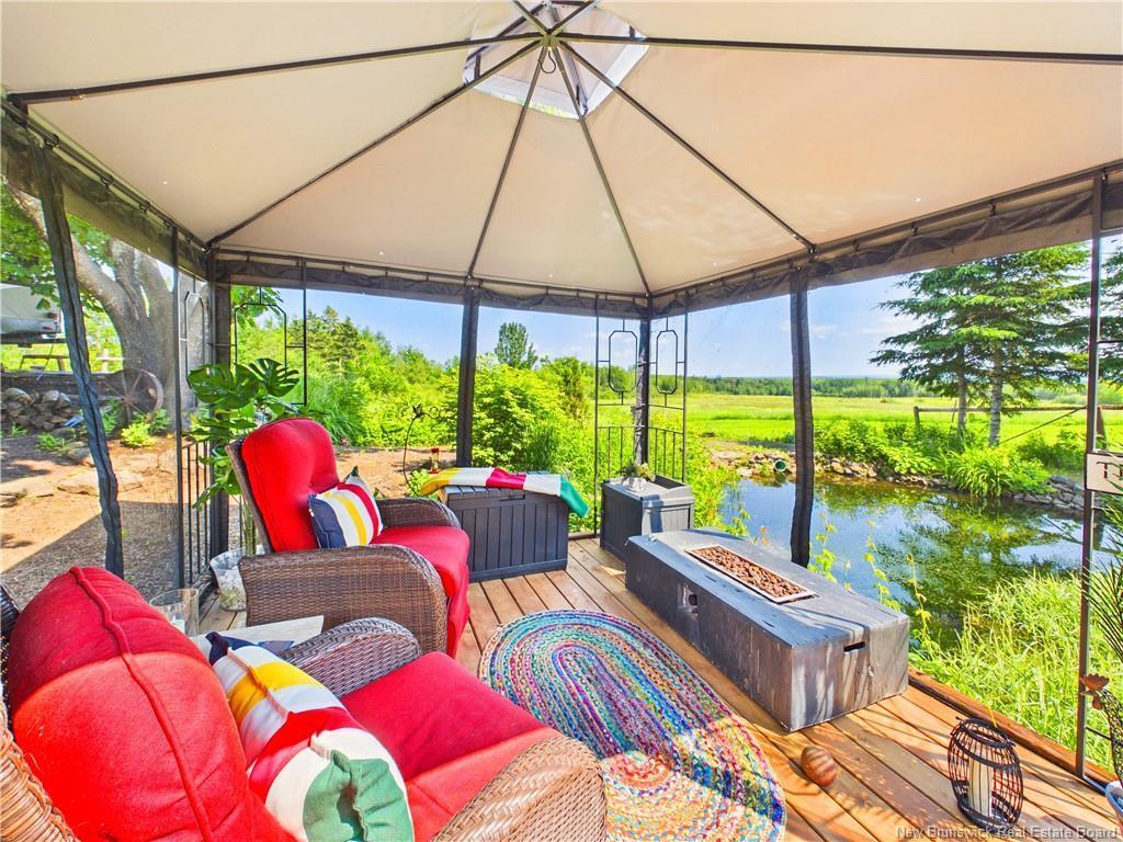 









252


Ammon

RD,
Ammon,




NB
E1G 3N8

