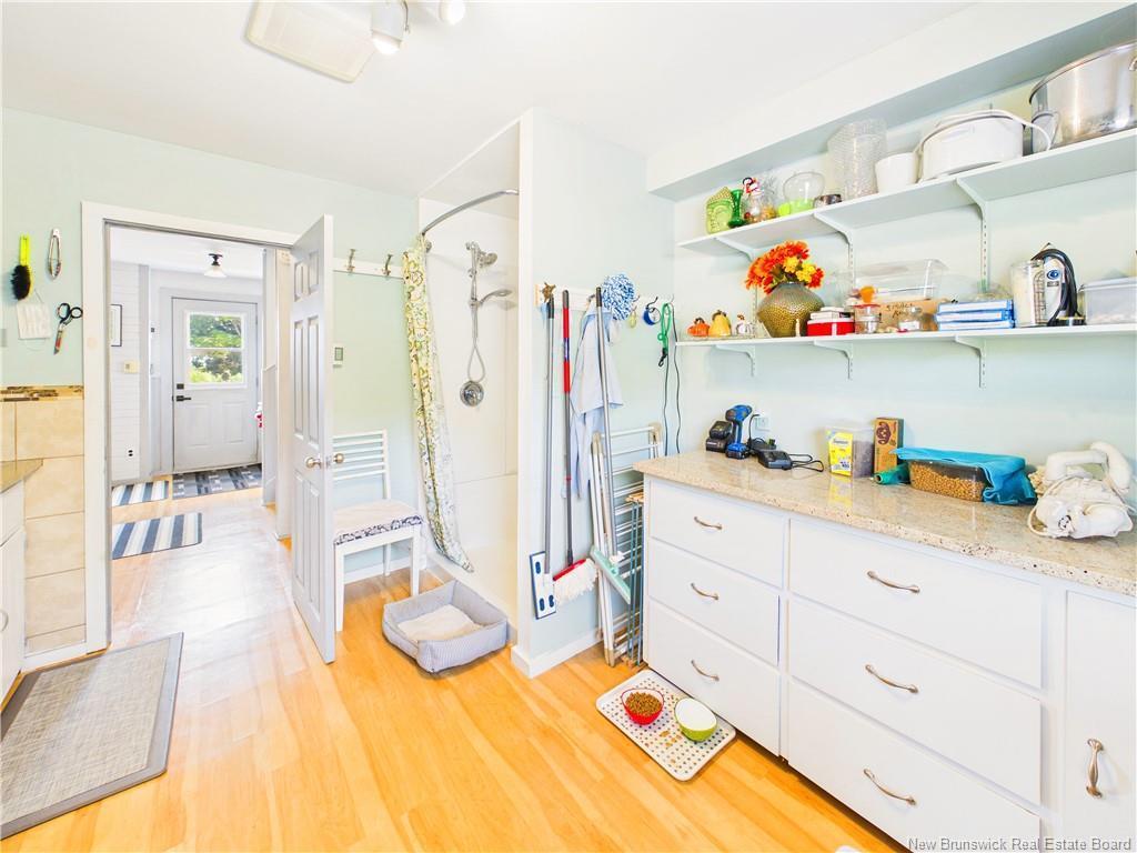 









252


Ammon

RD,
Ammon,




NB
E1G 3N8

