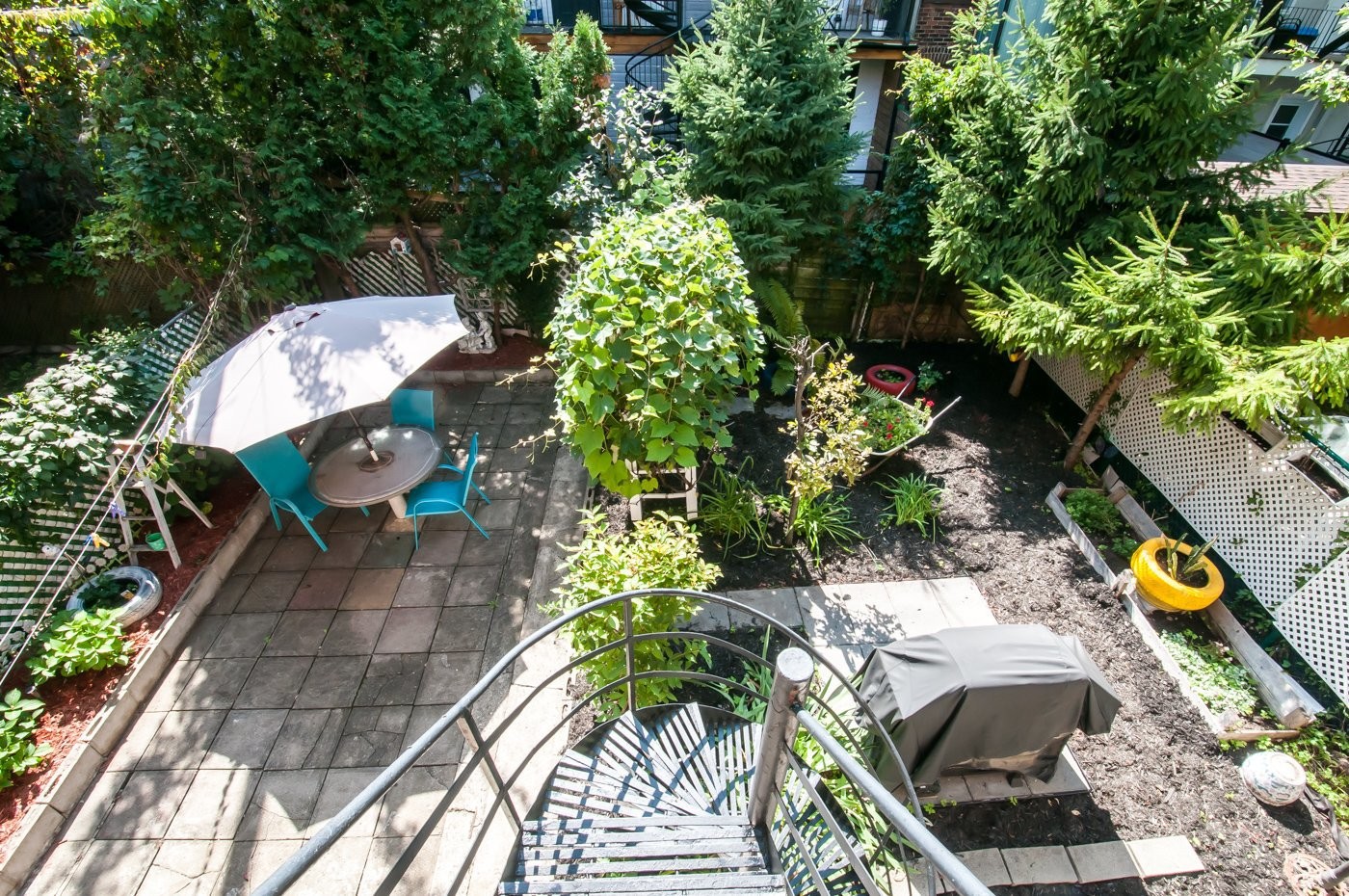 









6610

 - 6614


Av. Henri-Julien

,
Montréal (Rosemont/La Petite-Patrie),




QC
H2S2V2


