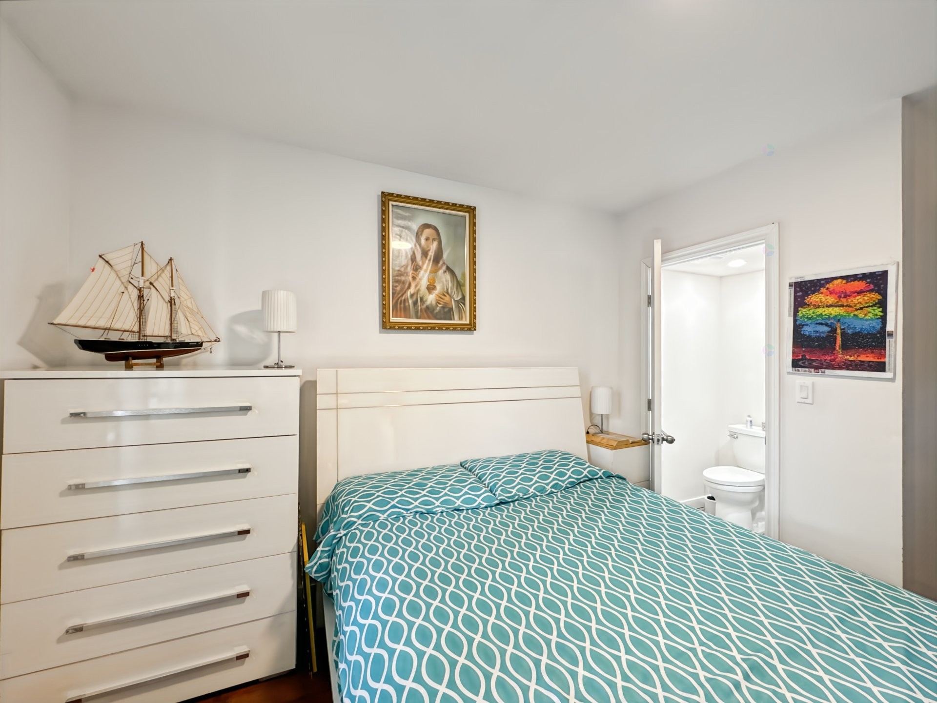 









6610

 - 6614


Av. Henri-Julien

,
Montréal (Rosemont/La Petite-Patrie),




QC
H2S2V2


