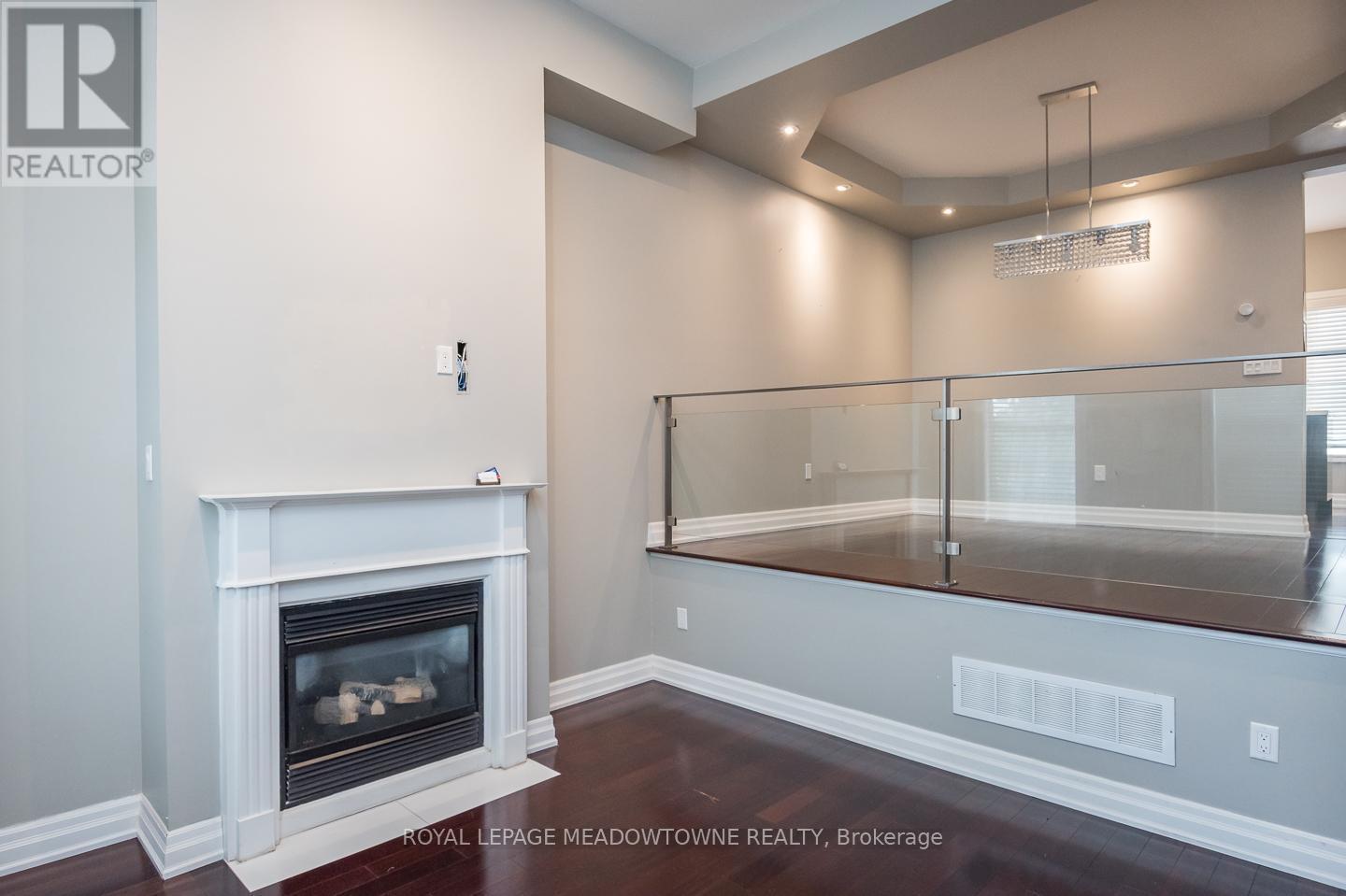












3486 EGLINTON AVENUE W

,
Mississauga,




Ontario
L5M7P4

