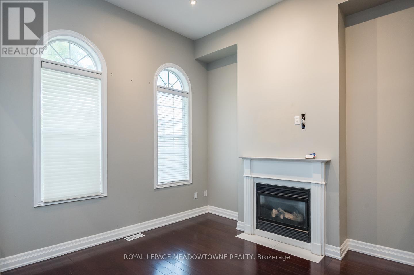 












3486 EGLINTON AVENUE W

,
Mississauga,




Ontario
L5M7P4

