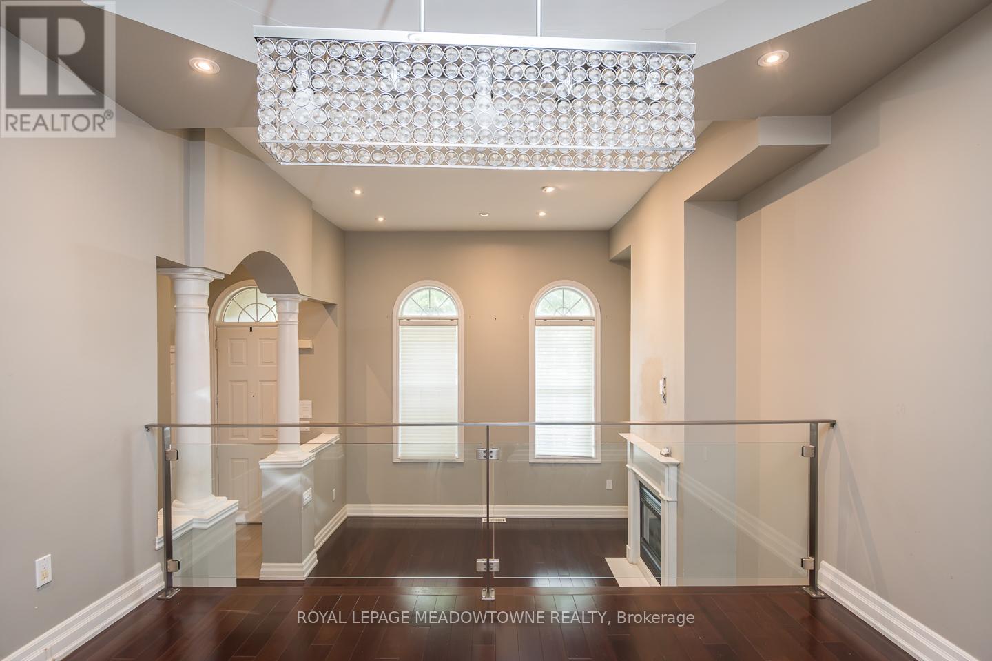 












3486 EGLINTON AVENUE W

,
Mississauga,




Ontario
L5M7P4

