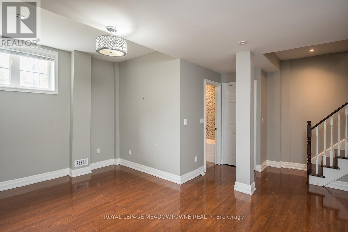












3486 EGLINTON AVENUE W

,
Mississauga,




Ontario
L5M7P4

