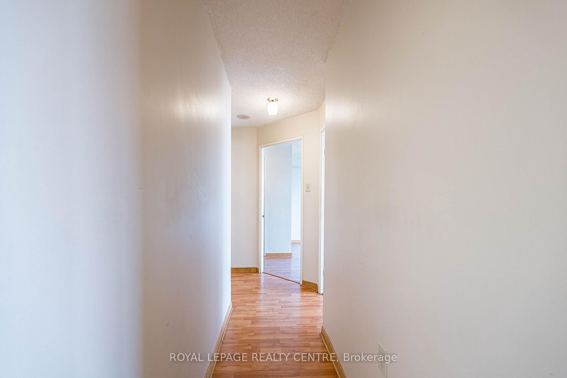 









25


Fairview

Road West, 807,
Mississauga,




ON
L5B 3Y8

