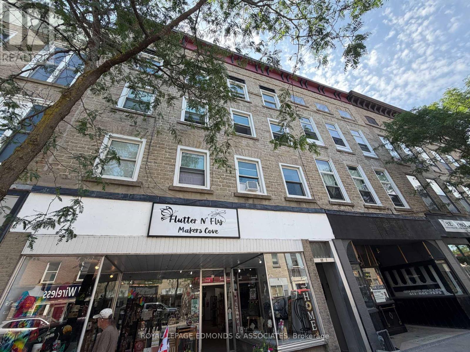 












87-93 KING STREET W

,
Brockville,




Ontario
K6V3R1

