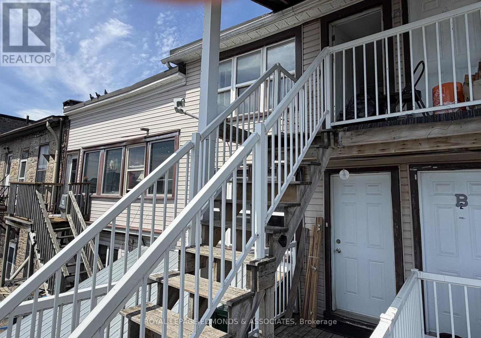 












87-93 KING STREET W

,
Brockville,




Ontario
K6V3R1

