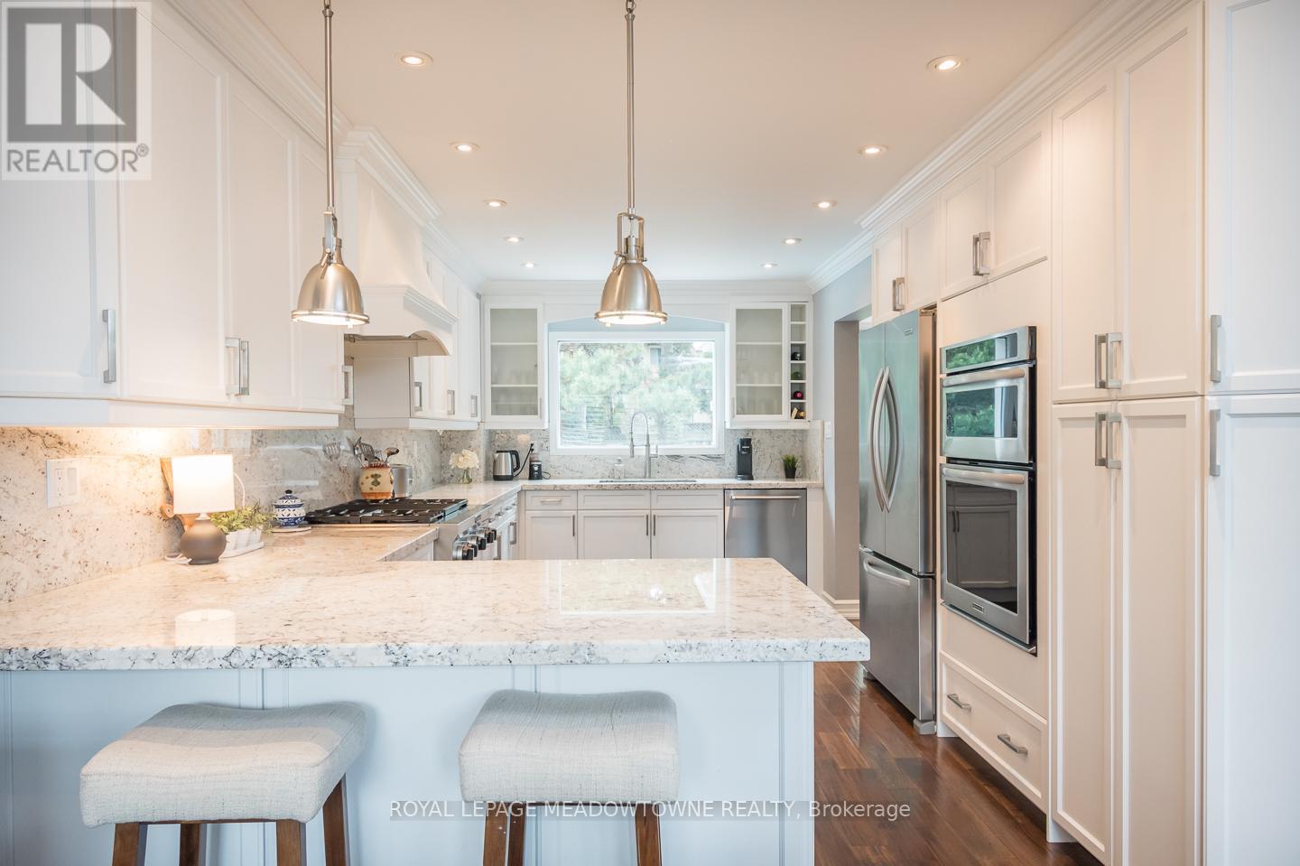 












265 RANDALL CRESCENT

,
Milton,




Ontario
L9T4X6

