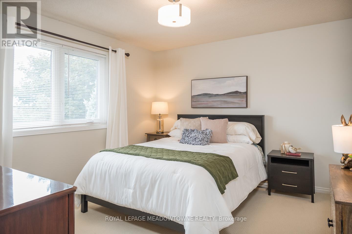 












265 RANDALL CRESCENT

,
Milton,




Ontario
L9T4X6

