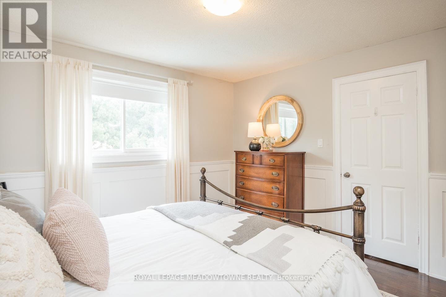 












265 RANDALL CRESCENT

,
Milton,




Ontario
L9T4X6

