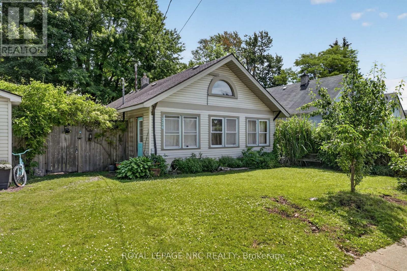 












226 DERBY ROAD

,
Fort Erie (Crystal Beach),




Ontario
L0S1B0

