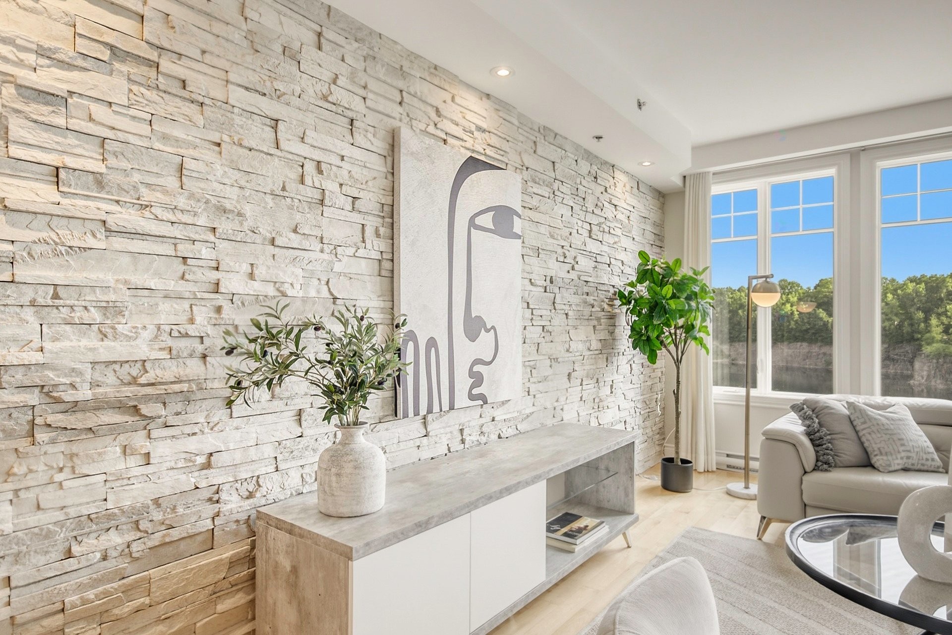 









303


Boul. Clairevue E.

, 2105,
Saint-Bruno-de-Montarville,




QC
J3V0B2

