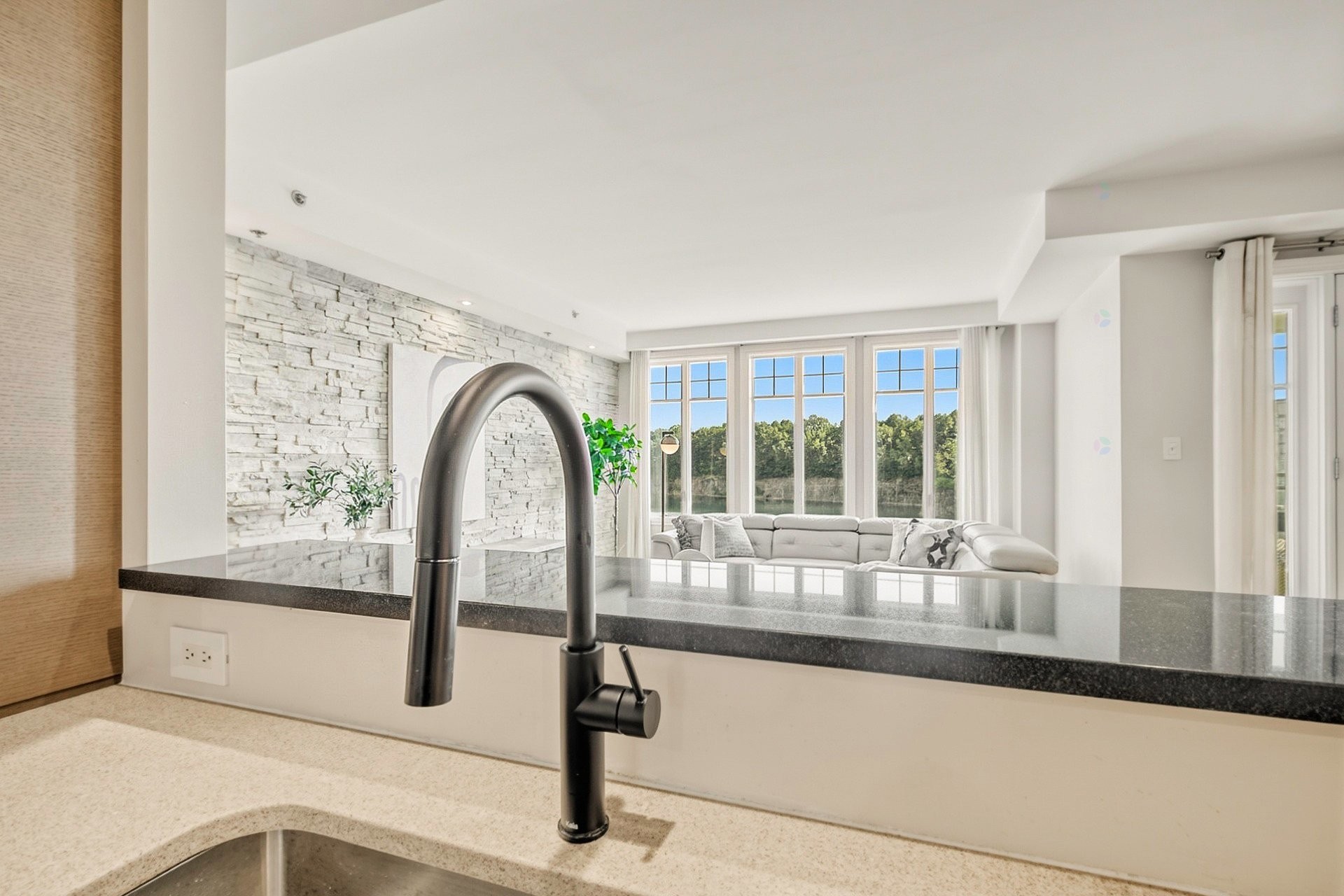 









303


Boul. Clairevue E.

, 2105,
Saint-Bruno-de-Montarville,




QC
J3V0B2

