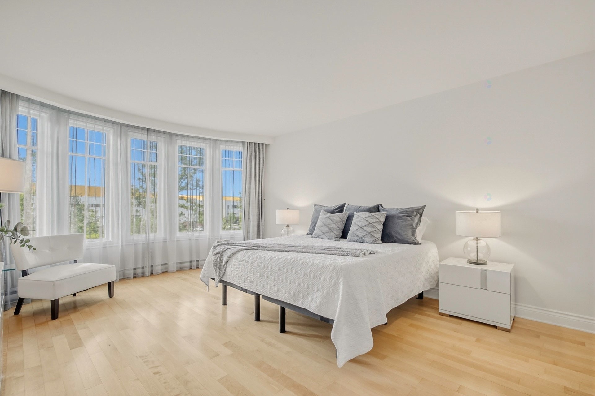 









303


Boul. Clairevue E.

, 2105,
Saint-Bruno-de-Montarville,




QC
J3V0B2

