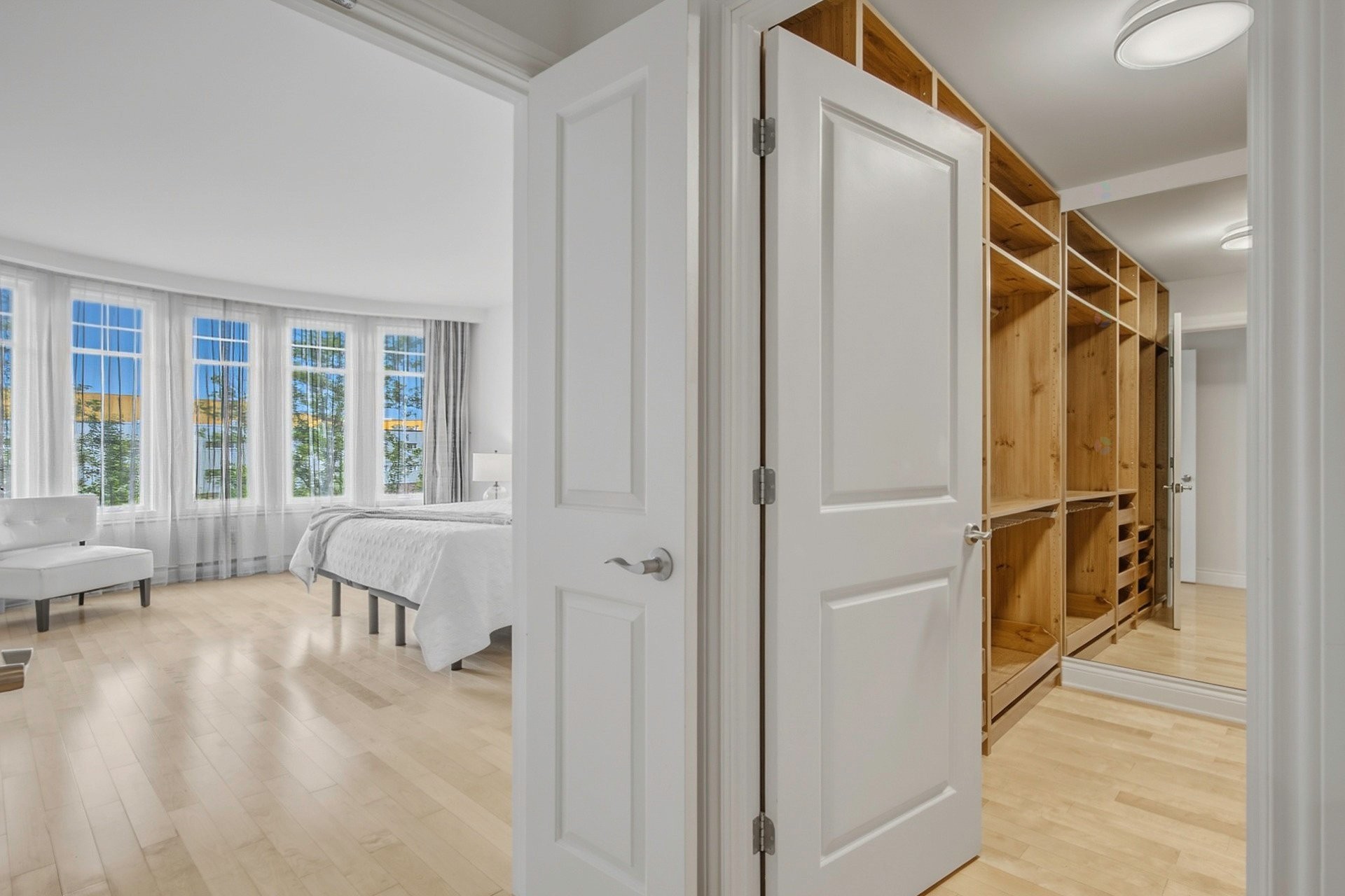 









303


Boul. Clairevue E.

, 2105,
Saint-Bruno-de-Montarville,




QC
J3V0B2

