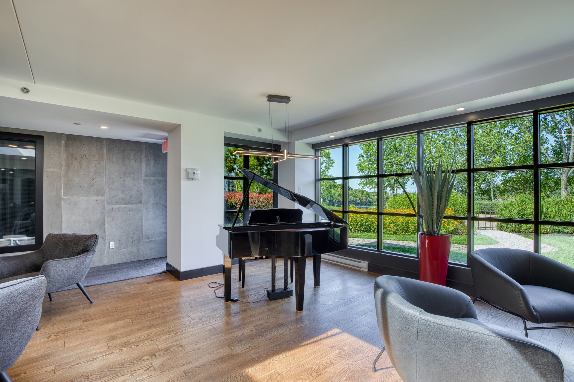 









303


Boul. Clairevue E.

, 2105,
Saint-Bruno-de-Montarville,




QC
J3V0B2

