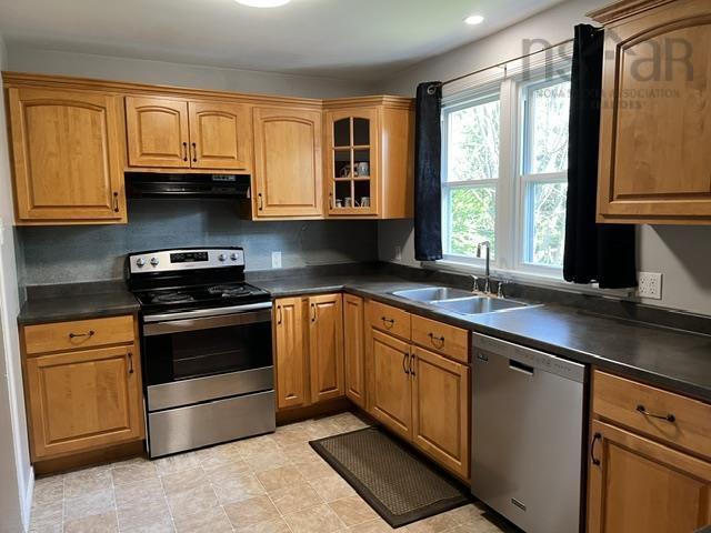 












26 Crescent Drive

,
Truro,




NS
B2N 1N6

