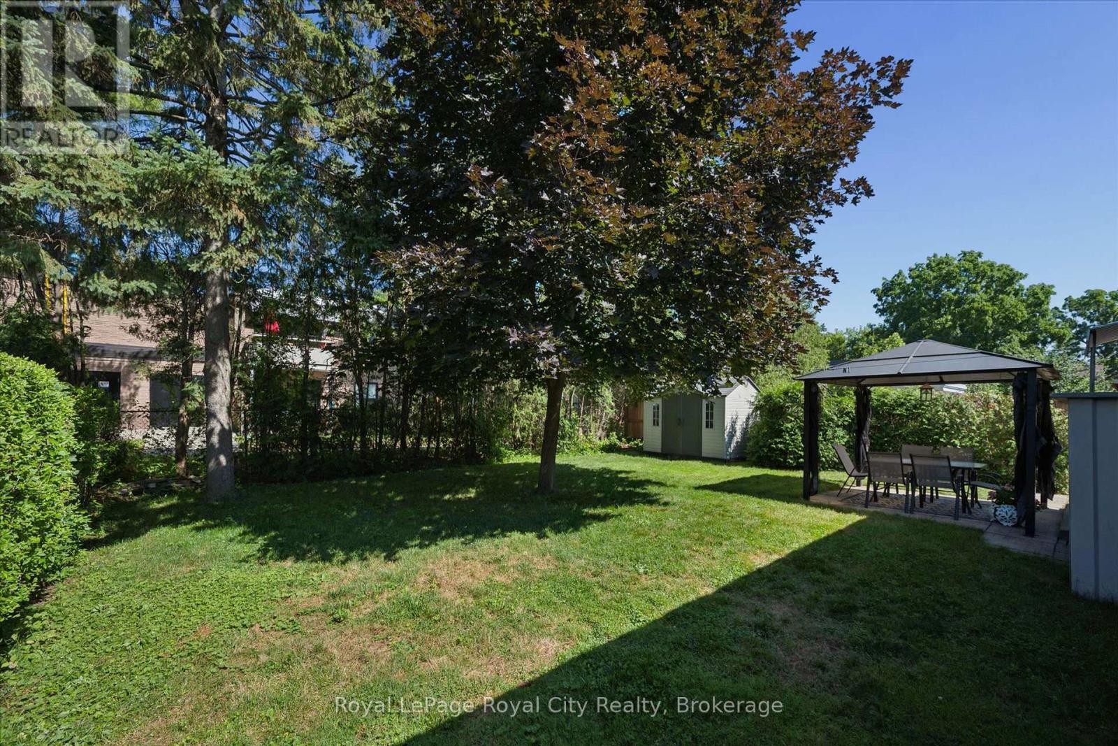 












10 PAUL AVENUE

,
Guelph (General Hospital),




Ontario
N1E1S2

