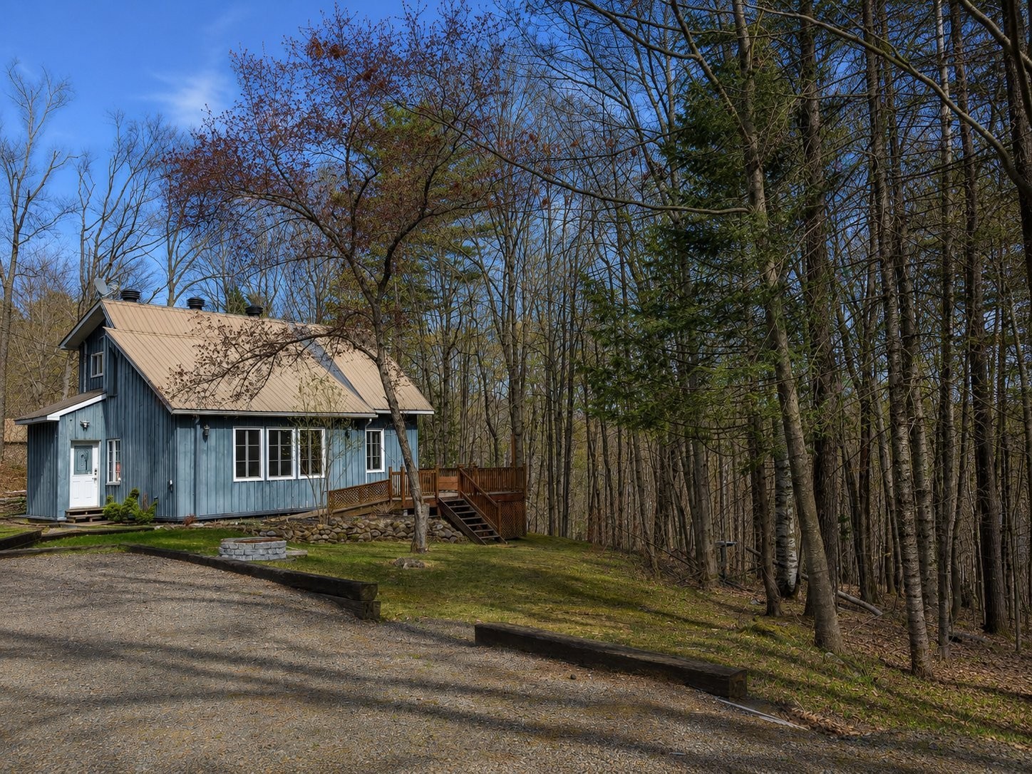 









1480


Rue Vigneault

,
Prévost,




QC
J0R1B0


