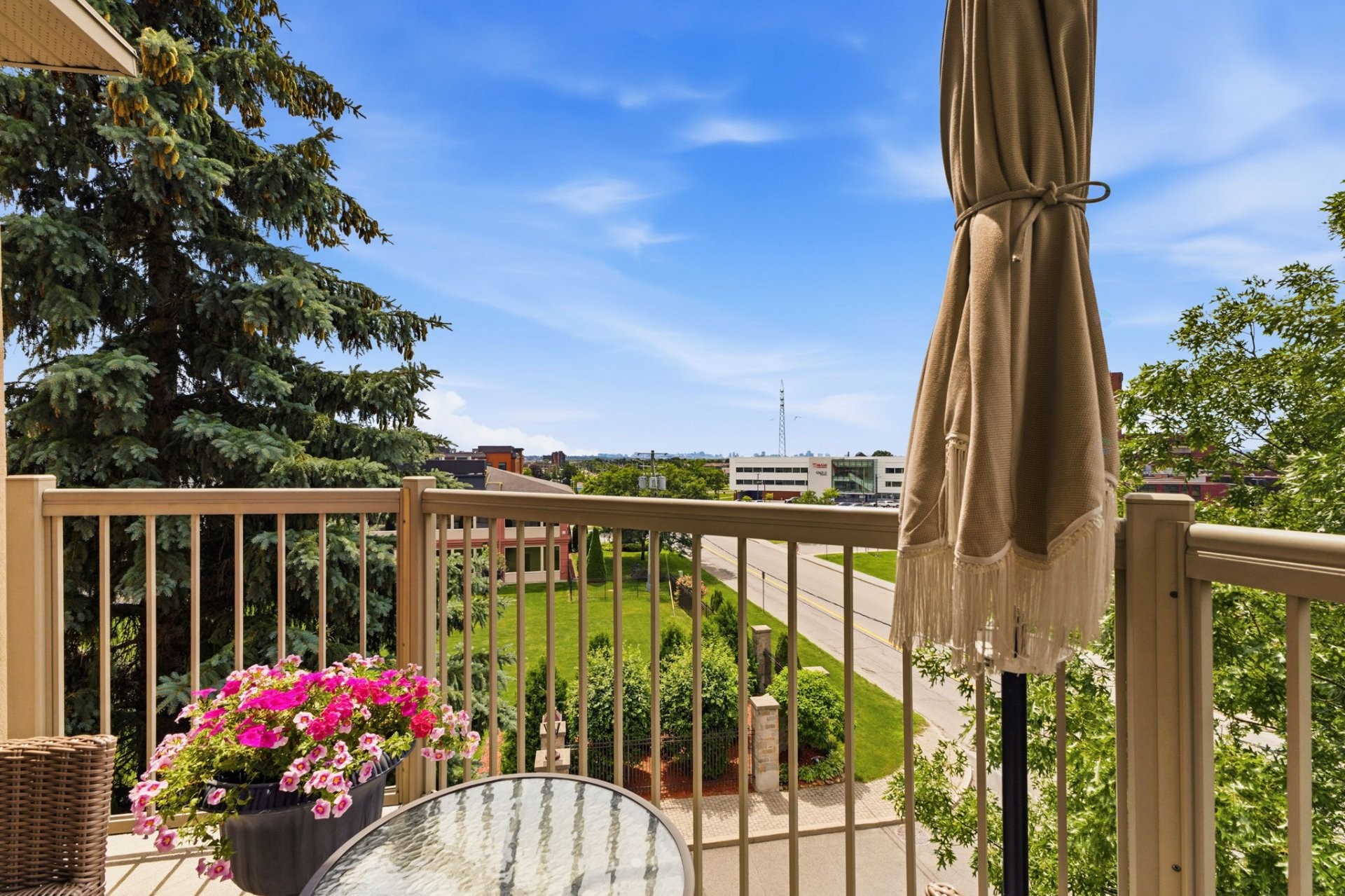 









564


Boul. de l'Hôpital

, 302,
Gatineau (Gatineau),




QC
J8V4C4

