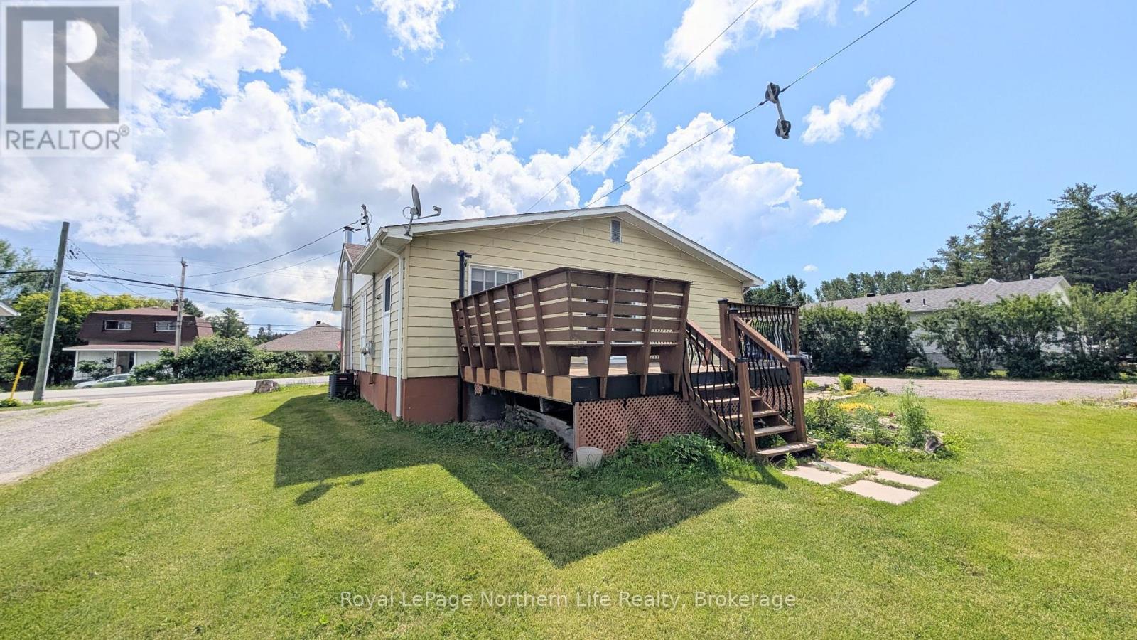 












289 DOVERCOURT ROAD

,
West Nipissing (Sturgeon Falls),




Ontario
P2B3J2

