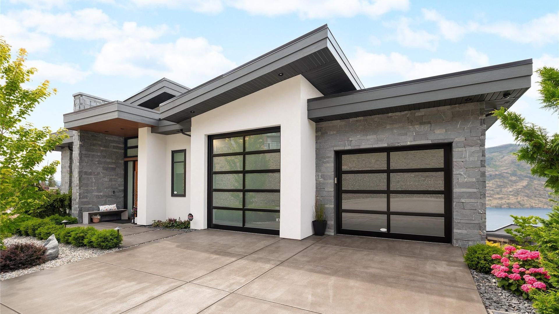 









602


Clifton

Court,
Kelowna,




BC
V1V 0B7

