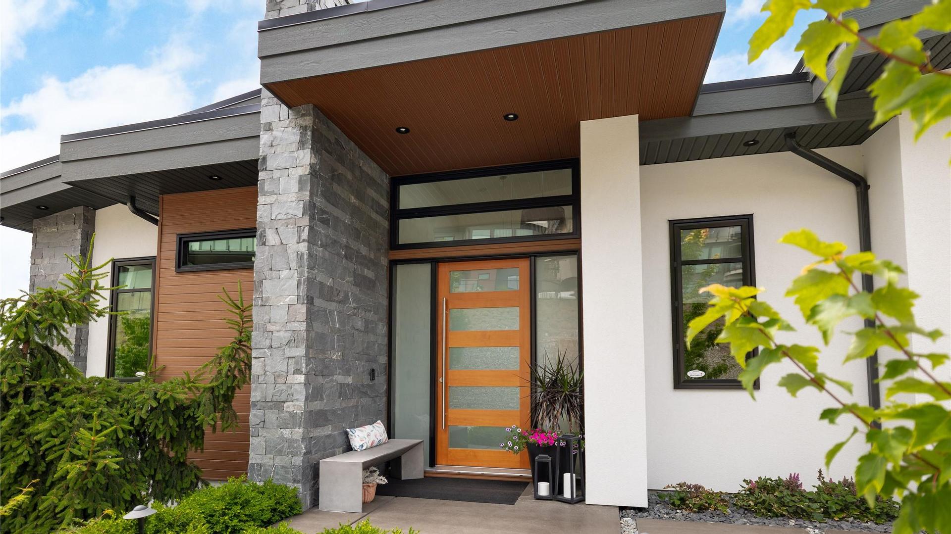 









602


Clifton

Court,
Kelowna,




BC
V1V 0B7

