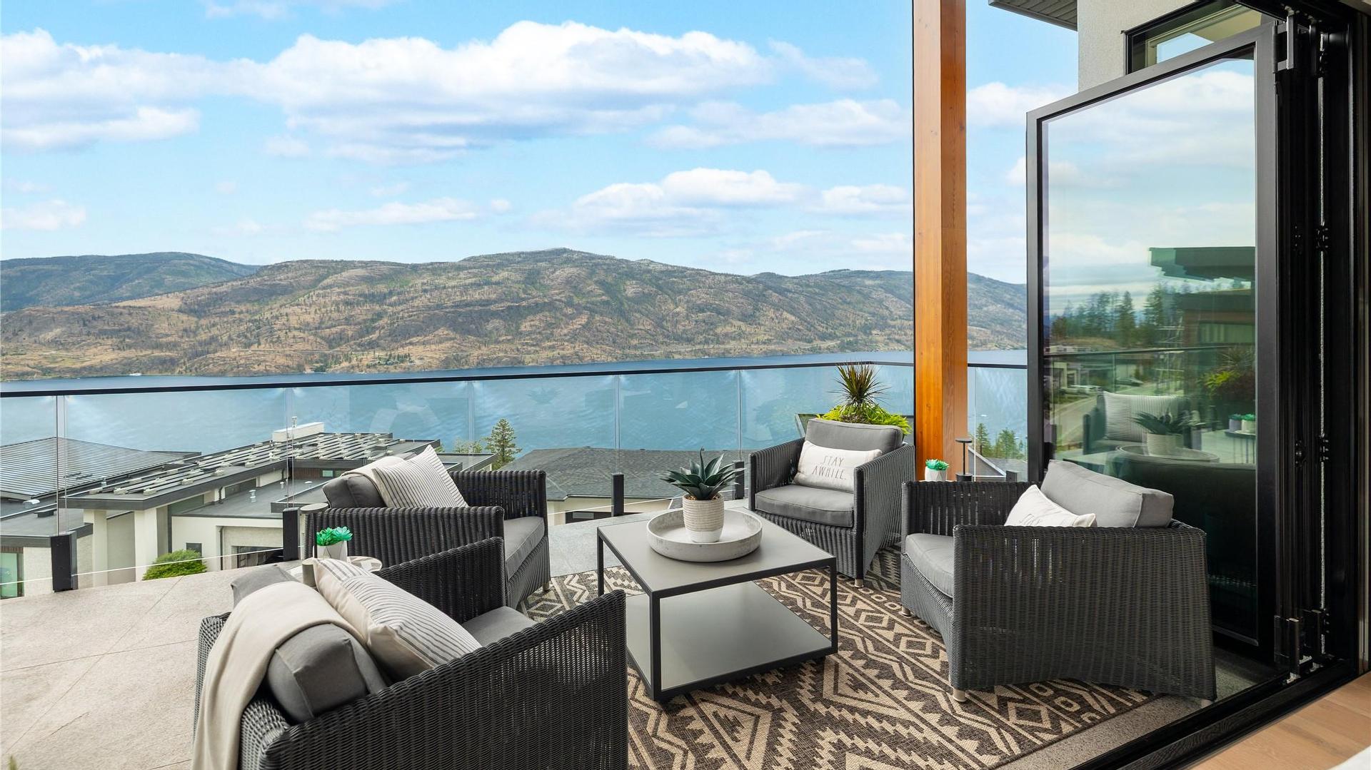 









602


Clifton

Court,
Kelowna,




BC
V1V 0B7

