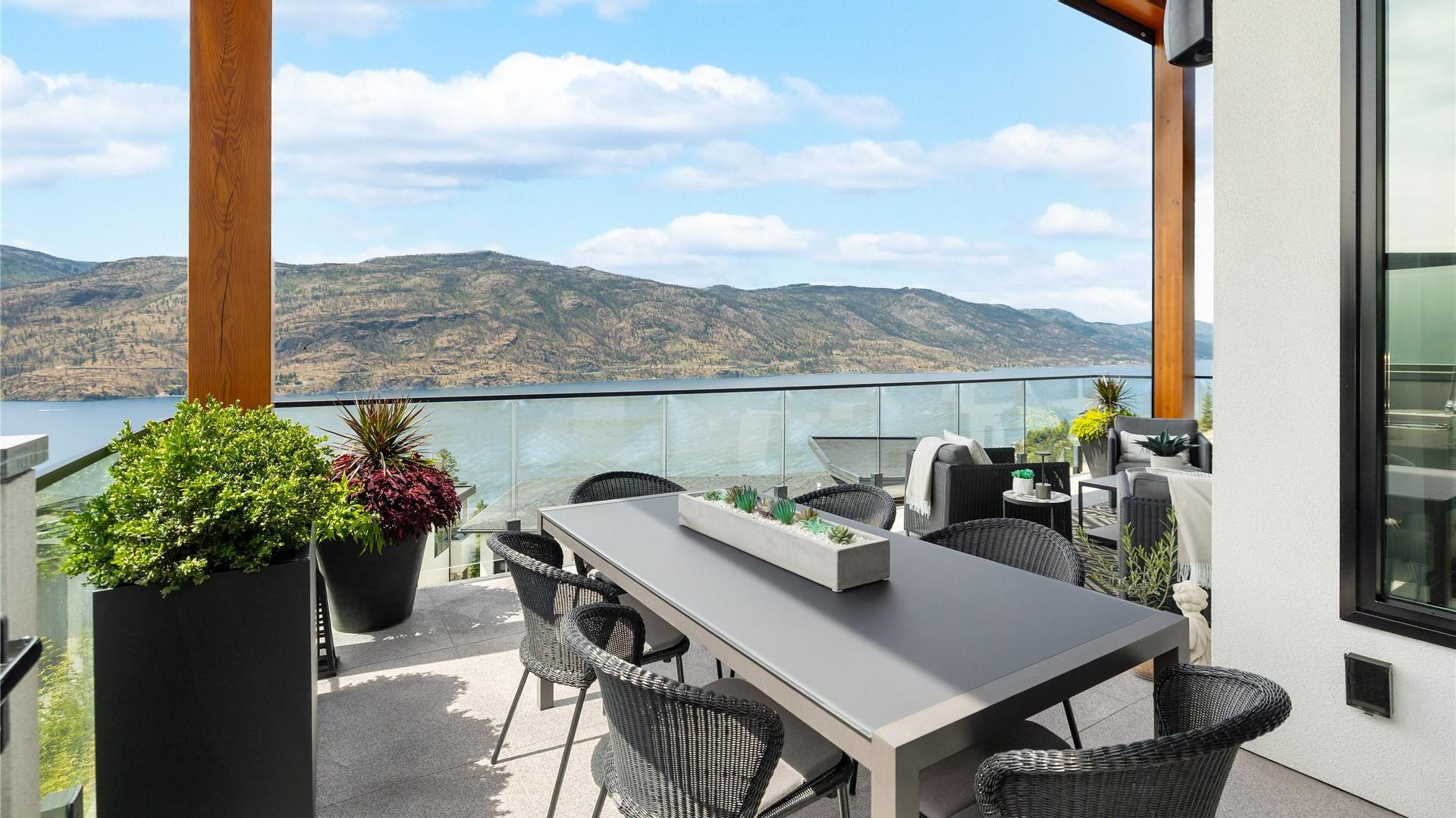 









602


Clifton

Court,
Kelowna,




BC
V1V 0B7

