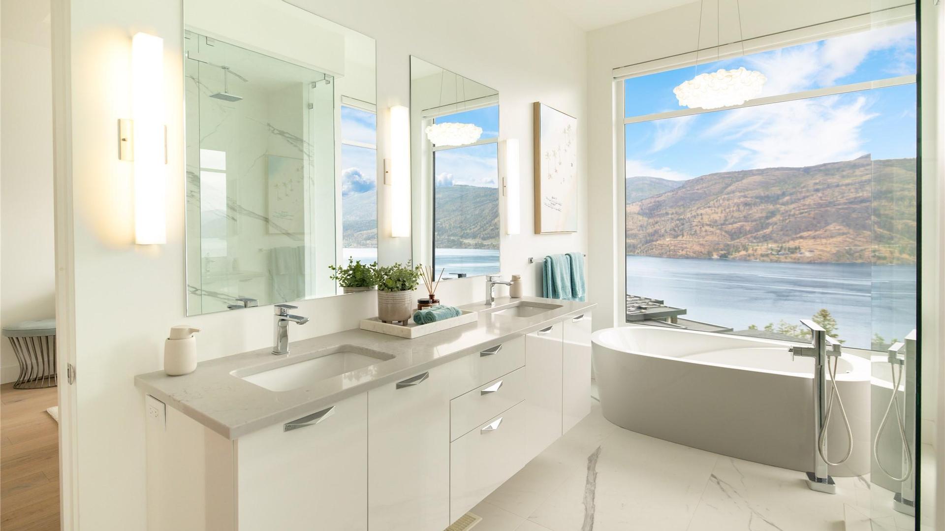 









602


Clifton

Court,
Kelowna,




BC
V1V 0B7

